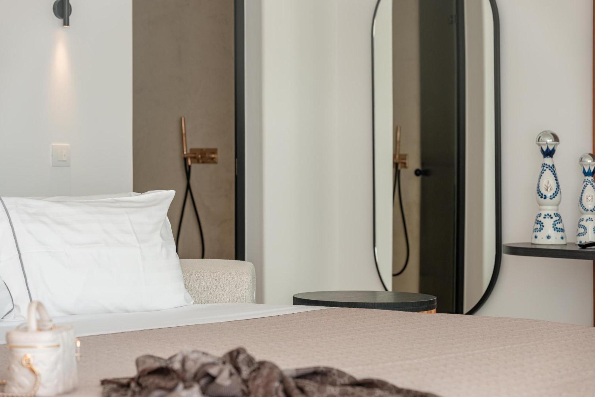 Muse Of Mykonos Luxury Suites Mykonos Town Extérieur photo